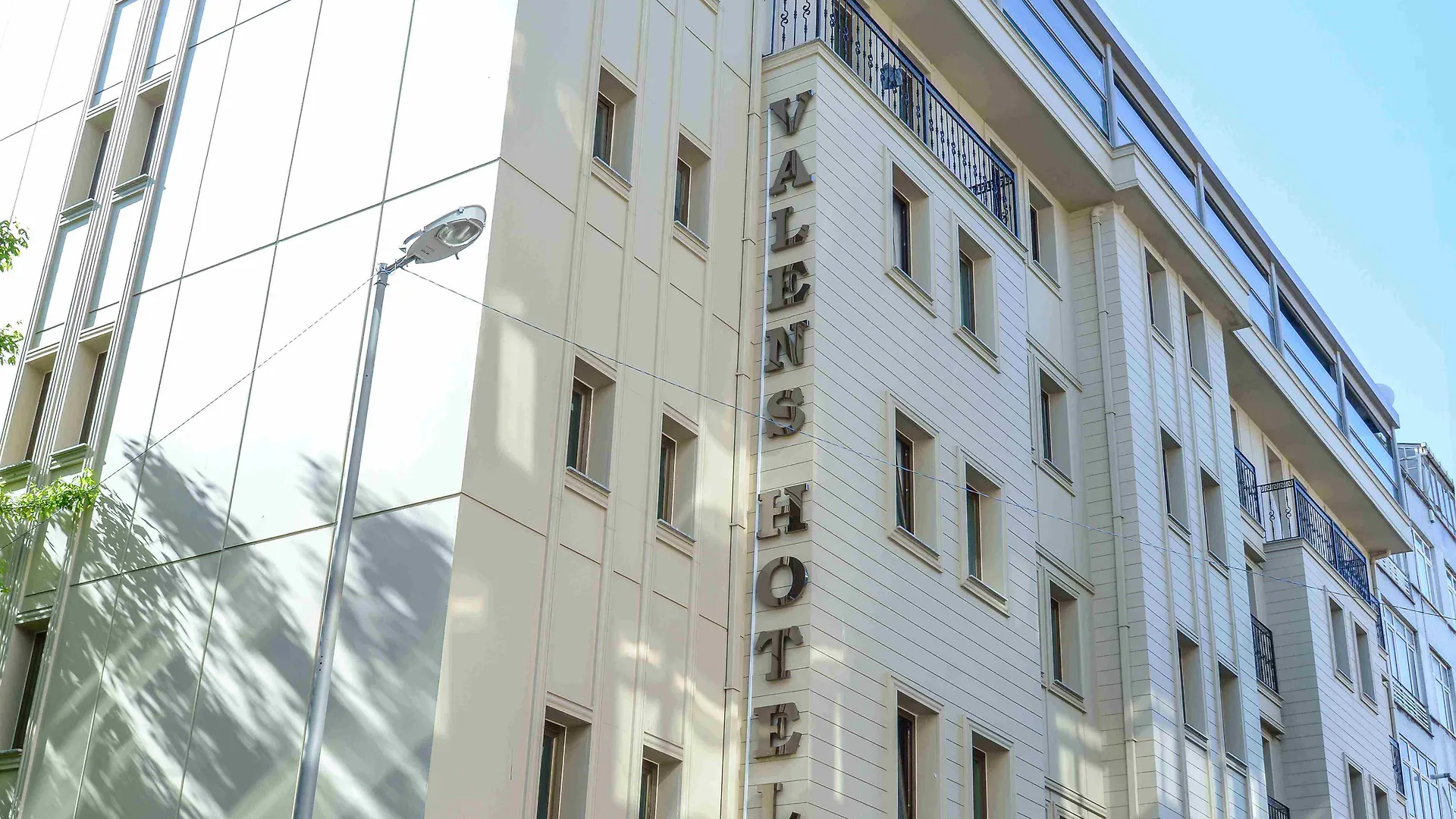 Valens Hotel Downtown location